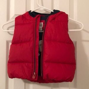 Baby Gap 18-24 months puffed red hooded vest